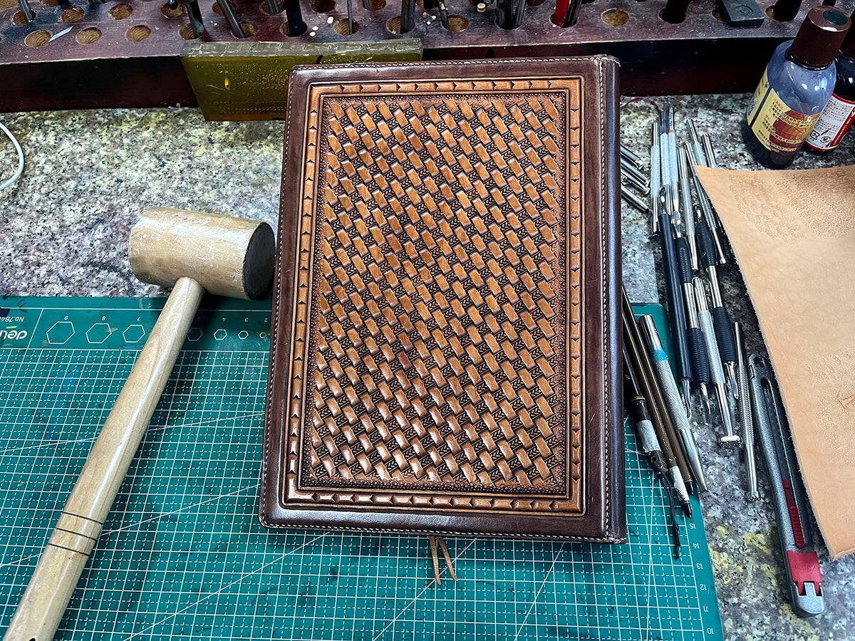 Video Course – Leather Carving Notebook