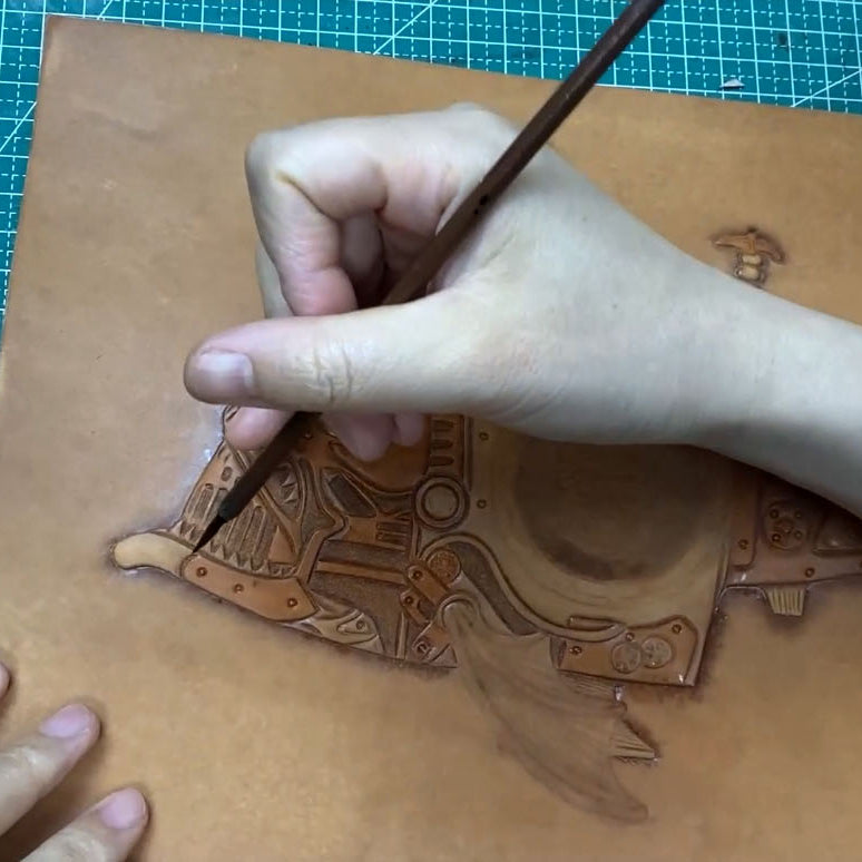 Video Course: Punk-Style Fish Leather Carving