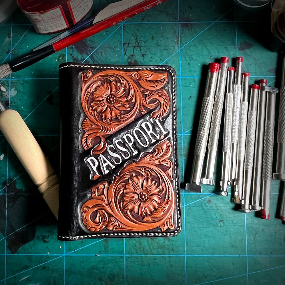 Video Course: Sheridan Floral Passport Cover